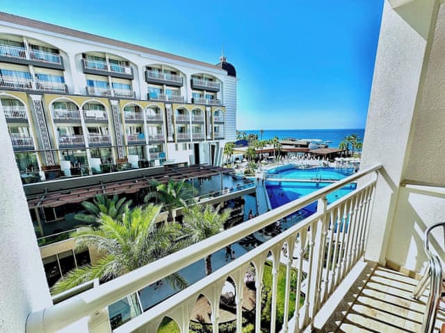 Standard Room, Partial Sea View