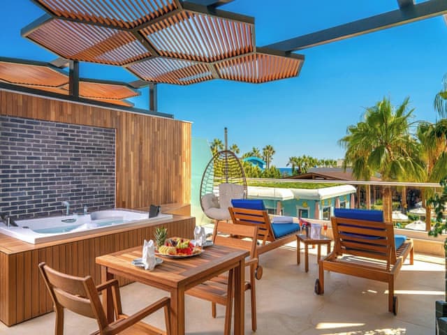 Deluxe Room, Jetted Tub, Sea View