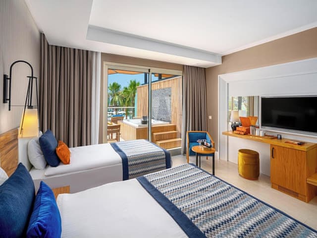 Deluxe Room, Jetted Tub, Sea View