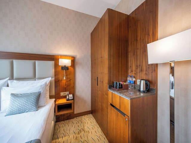 Room, 3 Twin Beds, Non Smoking