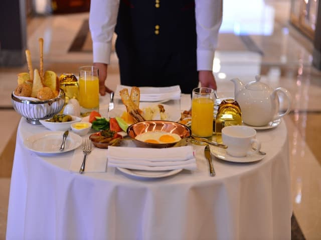 1 Double Bed, 1 Single Sofa Bed