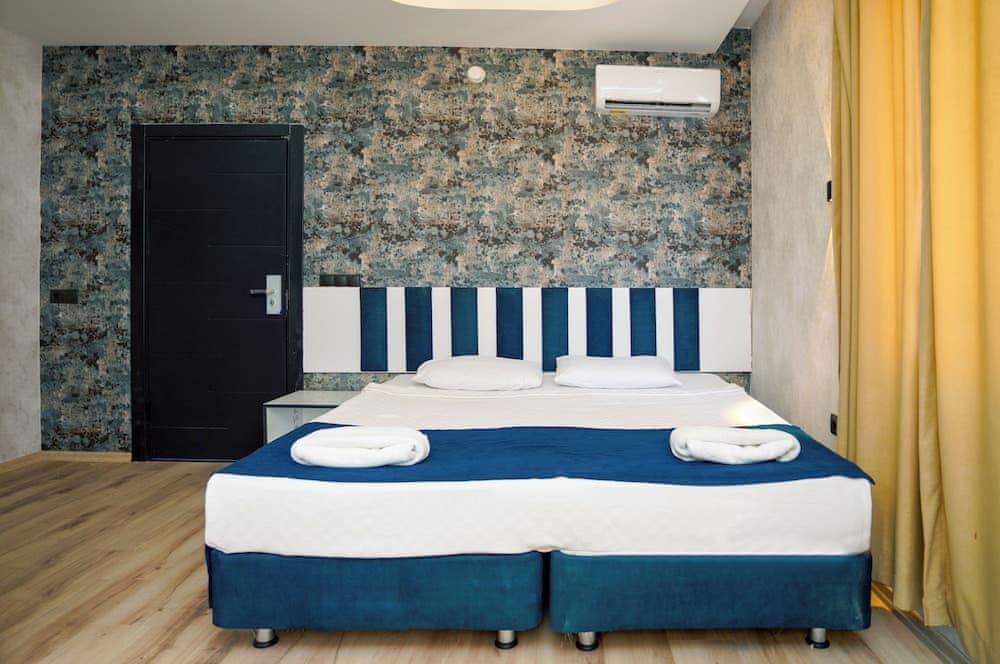 Miss Cleopatra Hotel