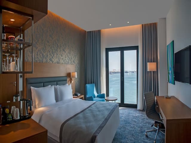 Standard Room, 1 Queen Bed, Sea View