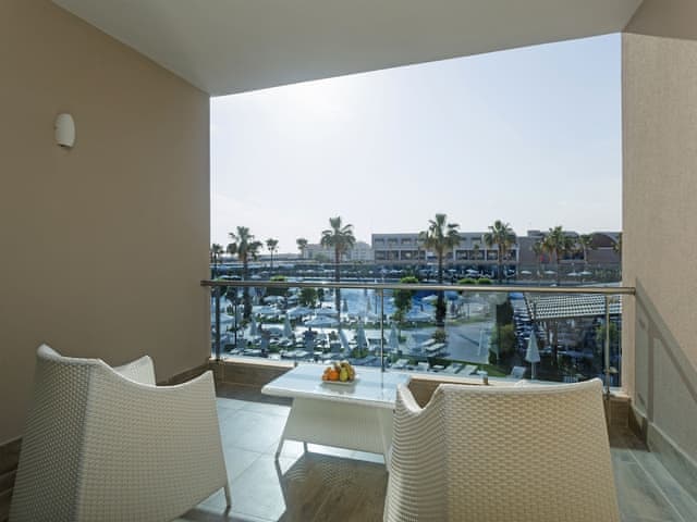 Standard Room (Lake House)