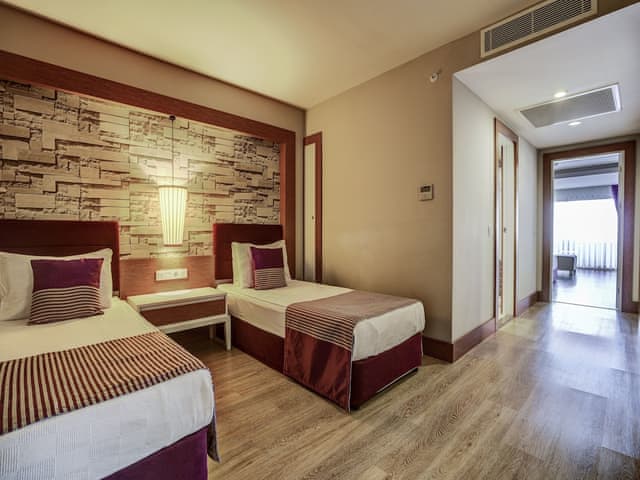 Family Room, Garden View