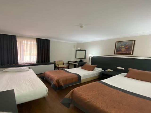 Standart Üç Kişilik Oda