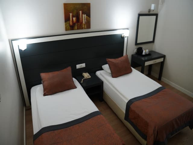 Standart İki Yataklı Oda