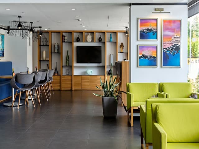 Room, 1 Queen Bed with Sofa bed, Non Smoking, City View