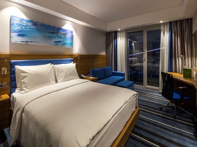 Room, 1 Queen Bed with Sofa bed, Non Smoking, City View