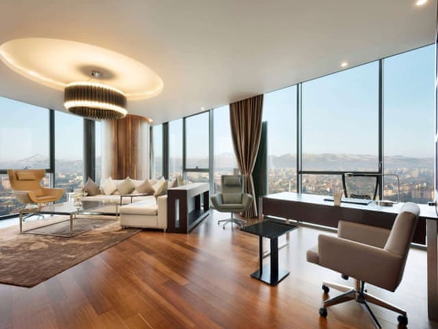 Room, 1 King Bed, Smoking