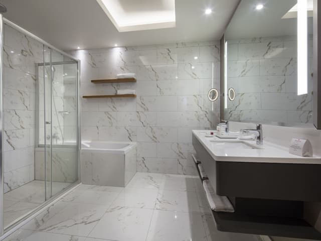 Suite, 1 King Bed, Non Smoking