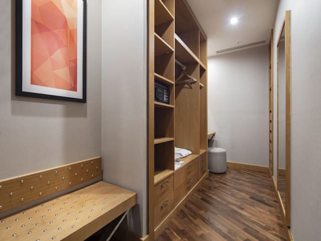 Suite, 1 King Bed, Non Smoking