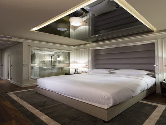 Superior Room, 1 King Bed