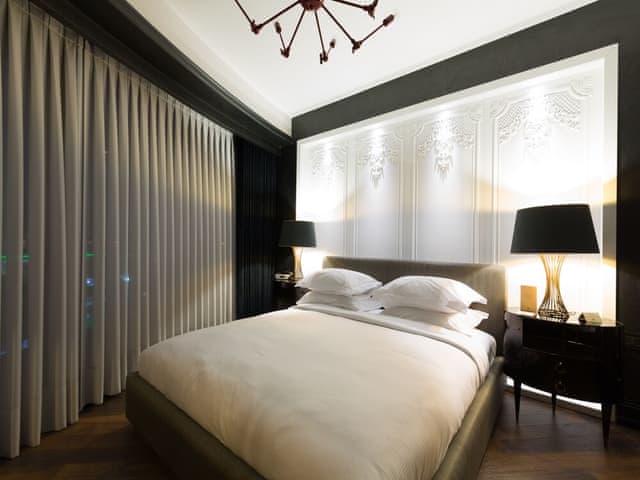 Deluxe Room, 1 King Bed