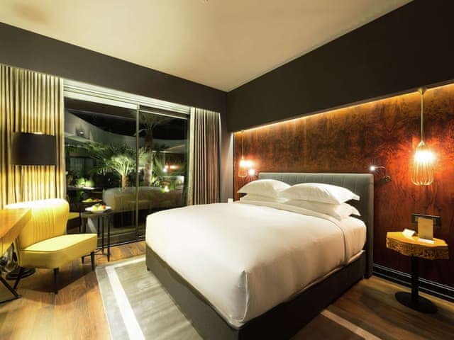 Superior Room, 1 King Bed