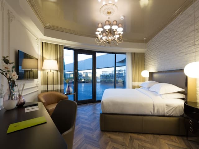 Deluxe Room, 1 King Bed