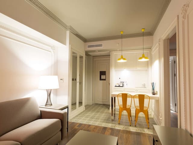 Junior Süit, 1 King Yataklı