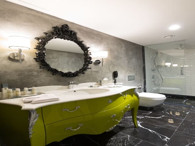 Deluxe Room, 1 King Bed