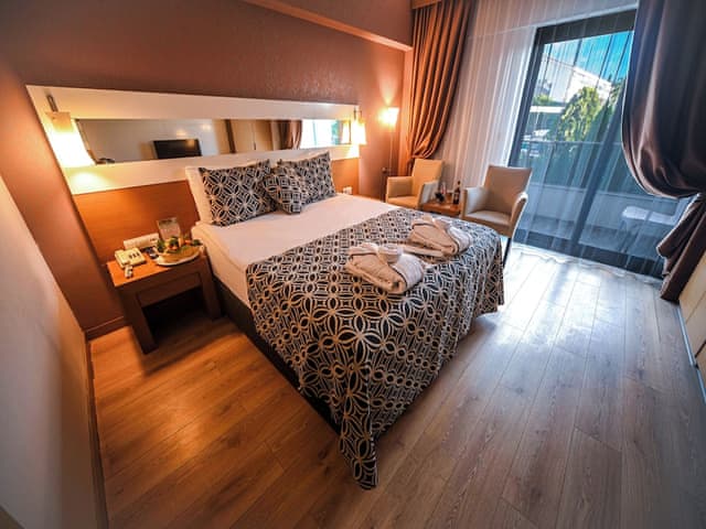 Double or Twin Room, Garden View