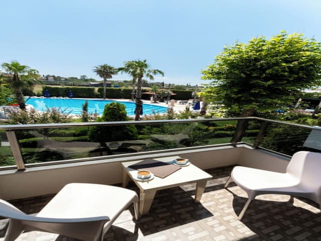 Double or Twin Room, Garden View