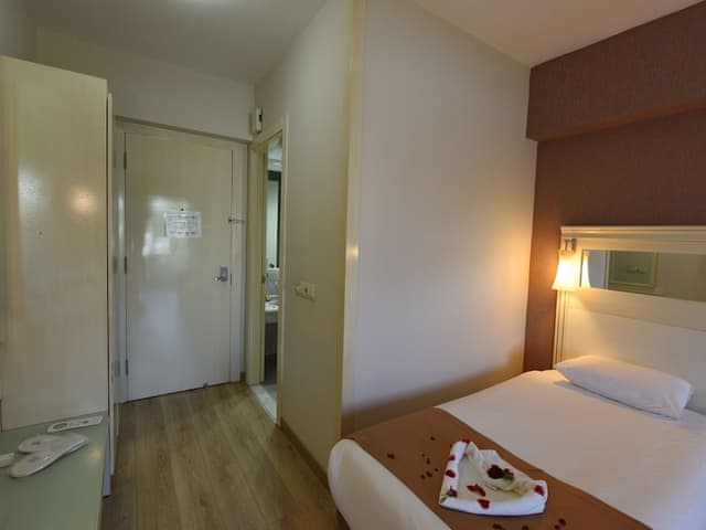 Double or Twin Room, Garden View