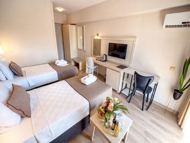 Double or Twin Room, Garden View