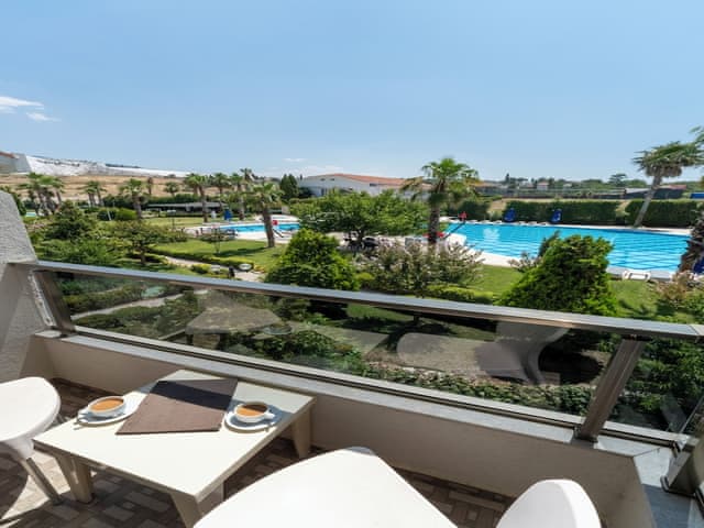 Double or Twin Room, Garden View