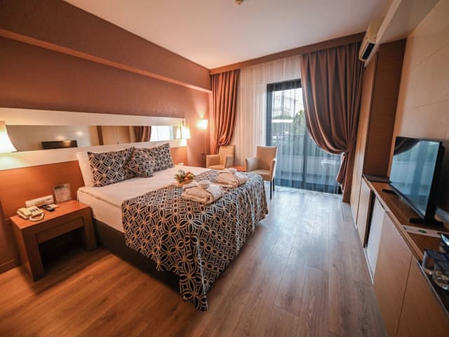 Delüks Dört Kişilik Oda