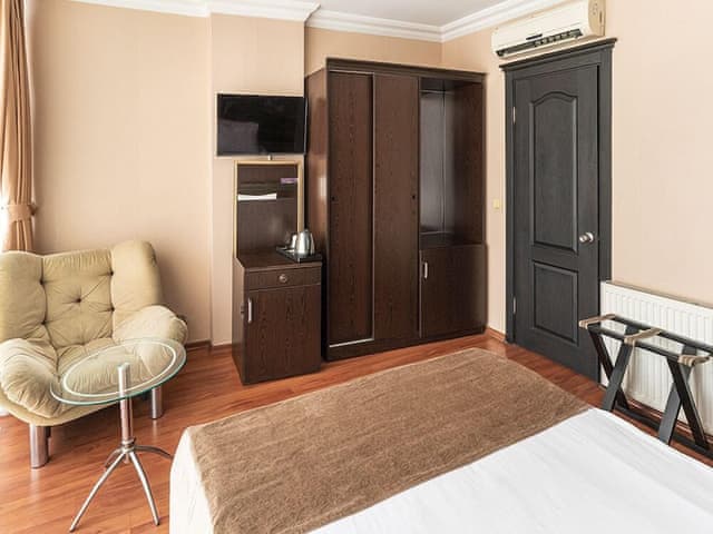 Deluxe Room, 1 Bedroom, City View