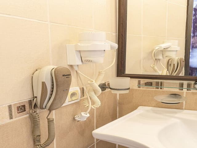 Economy Room, 1 Double Bed, No Windows