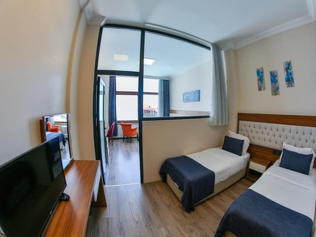 Family Room, 1 Bedroom