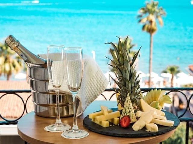 Delüks Çift Kişilik Oda