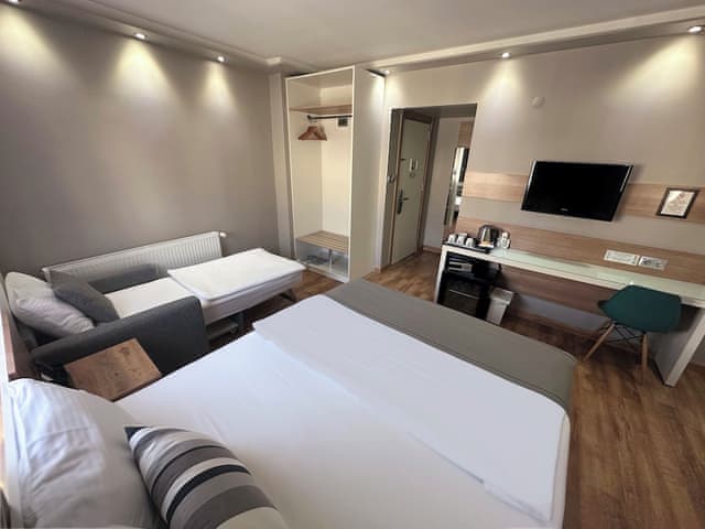 Family Triple Room, 1 Bedroom