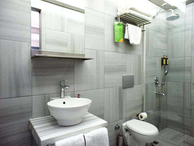 Standard Double Room, 1 Queen Bed