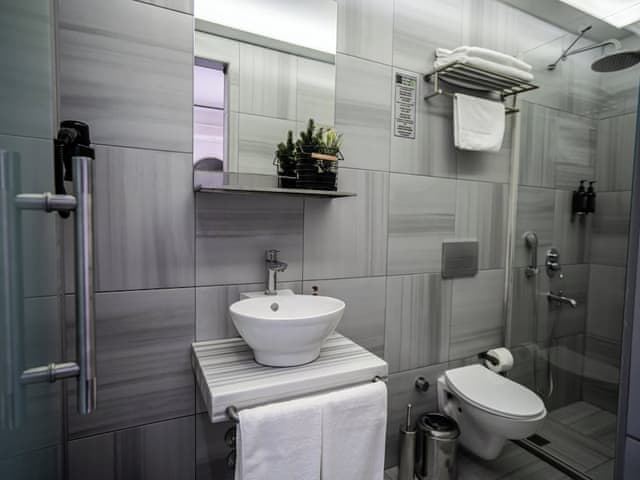 Standard Double Room, 1 Queen Bed