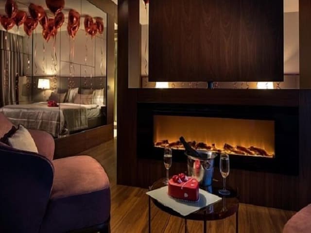 Junior Suite, 1 King Bed (Golden Horn View)