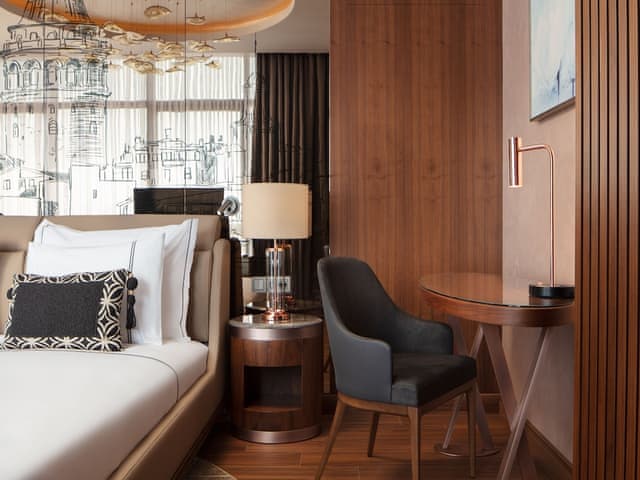 Suite, Multiple Beds, Hot Tub (Kitchen)