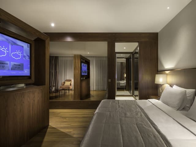 Junior Suite, 1 King Bed (Golden Horn View)