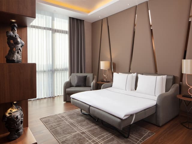 Suite, Multiple Beds, Hot Tub (Kitchen)