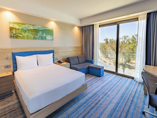 Room, 1 Queen Bed with Sofa bed, Non Smoking