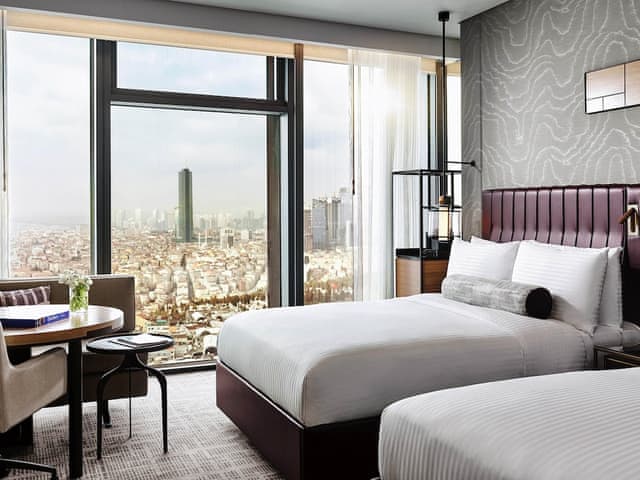 Fairmont City View King