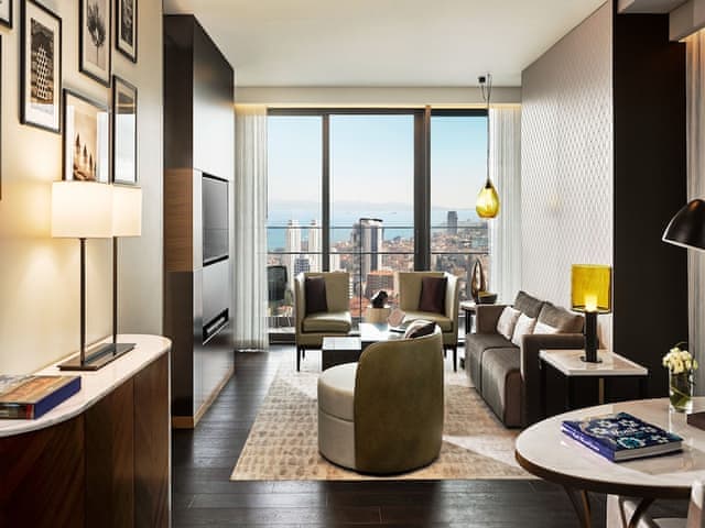 Suite, 1 King Bed, Club Lounge Access (Quasar)