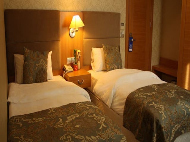 Standart İki Yataklı Oda