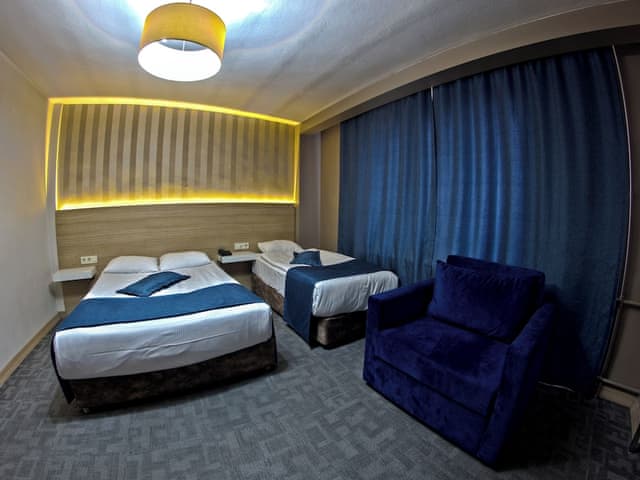 Family Room, 1 Bedroom