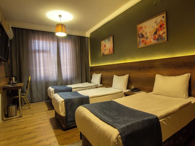 Family Room, 1 Bedroom