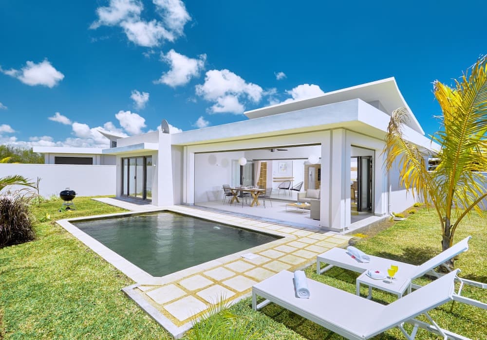 Corail Bleu Private Pool & Garden Villas with LOV