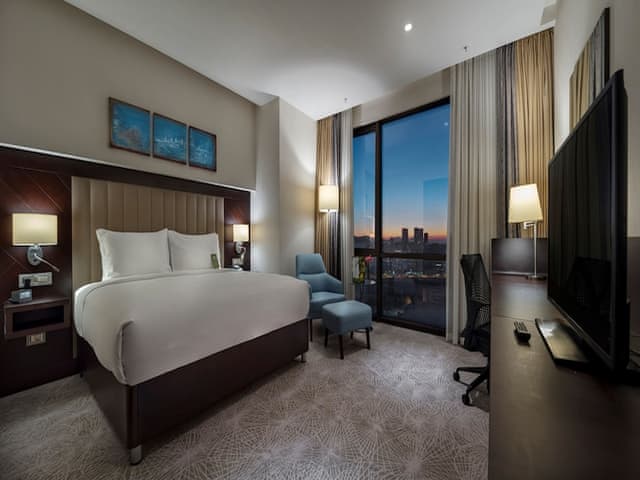 Deluxe Room, 1 King Bed