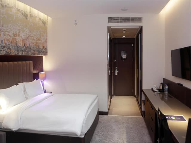 Family Room, 1 Queen Bed