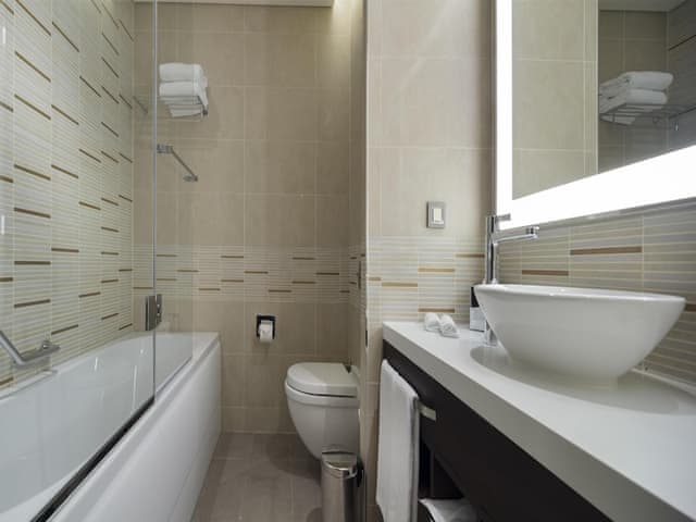 Deluxe Room, 1 King Bed