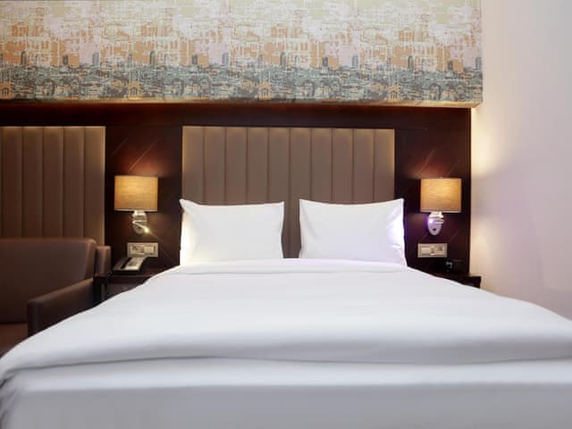 Family Room, 1 Queen Bed